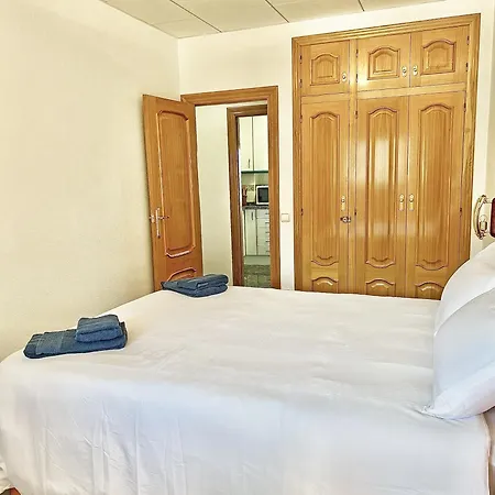 A 100m De La Playa. 2 Hab. A/c * Αλικάντε