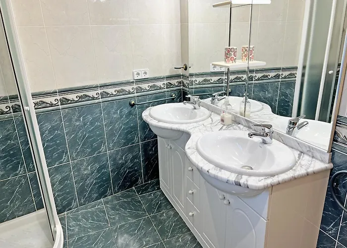 A 100m De La Playa. 2 Hab. A/c Apartman